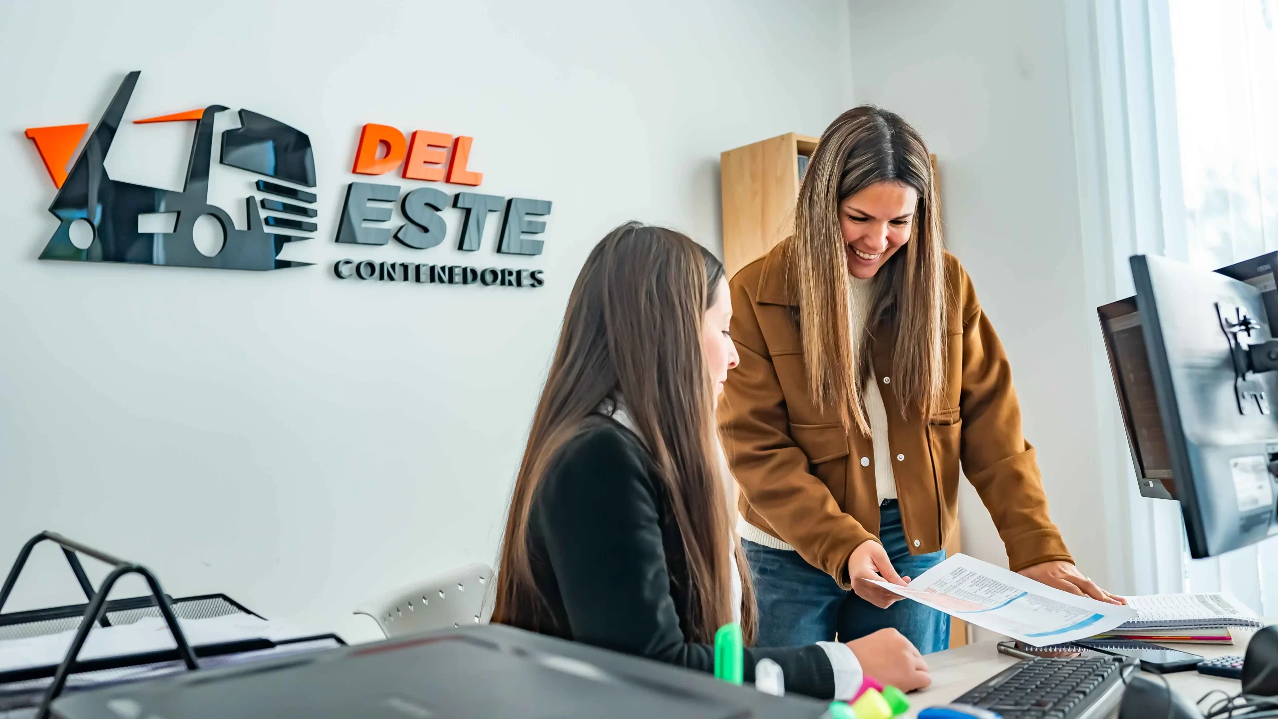Equipo de Del Este Contenedores en San Martín Mendoza