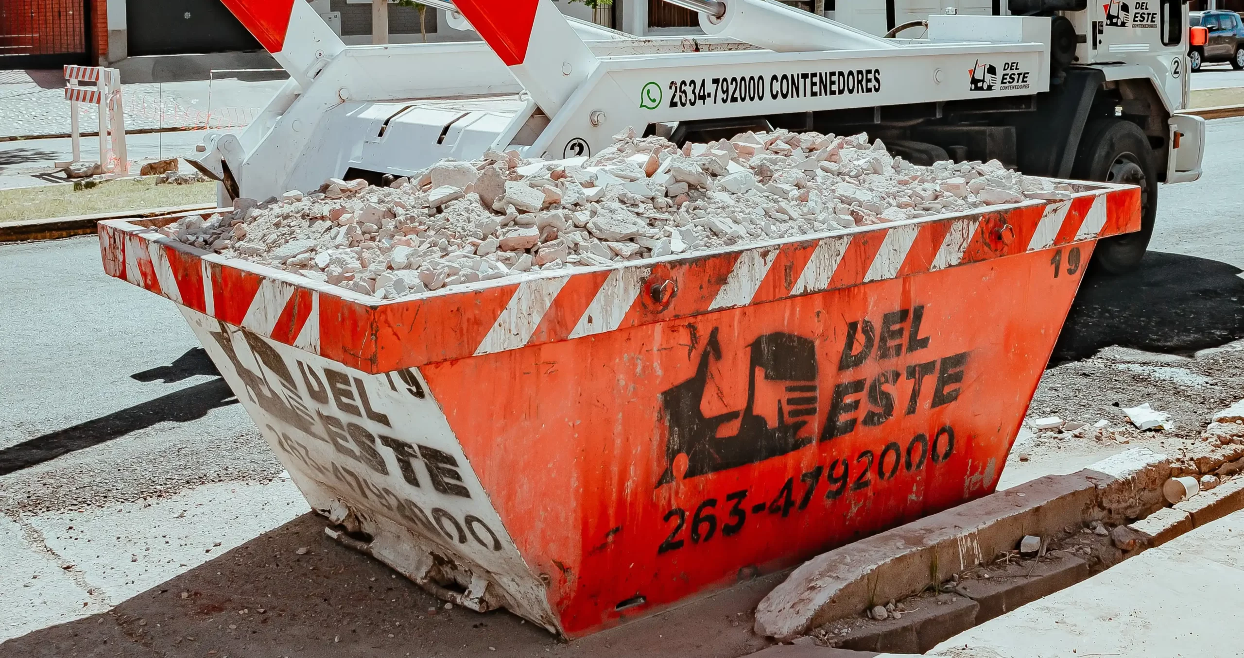 Retiro de escombros con alquiler volquetes San Martín